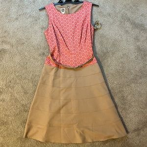Anne Klein size 4 coral and khaki dress with belt